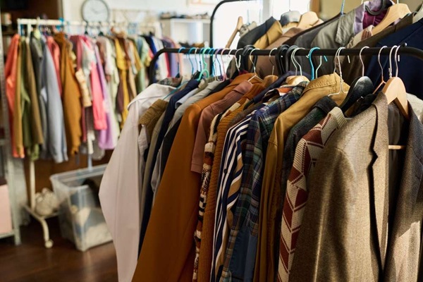 friperie parisienne vêtements de seconde main