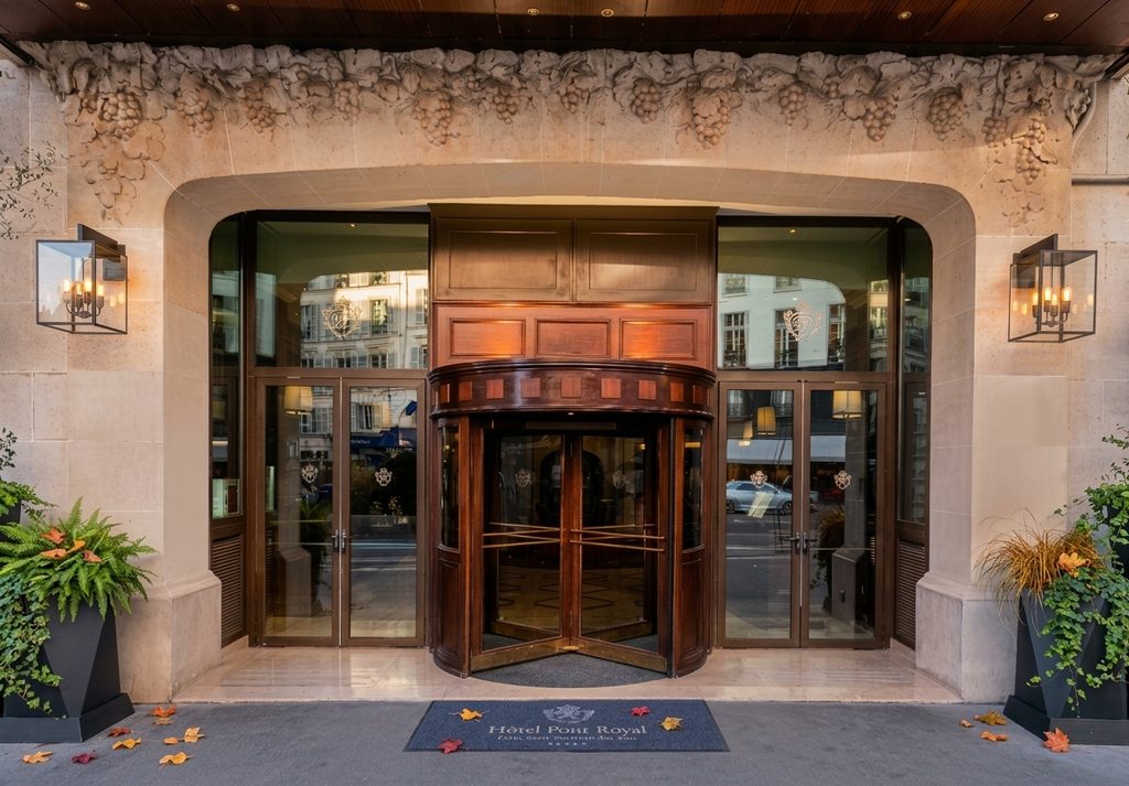Hotel Pont Royal in Autumn