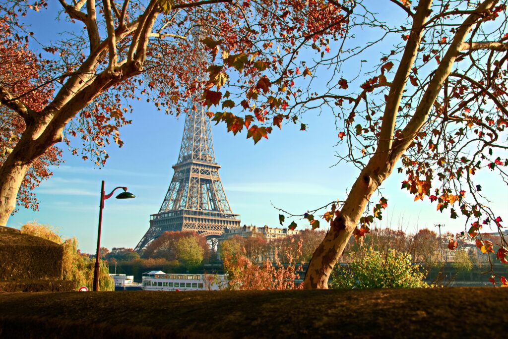 Torre Eiffel no otono