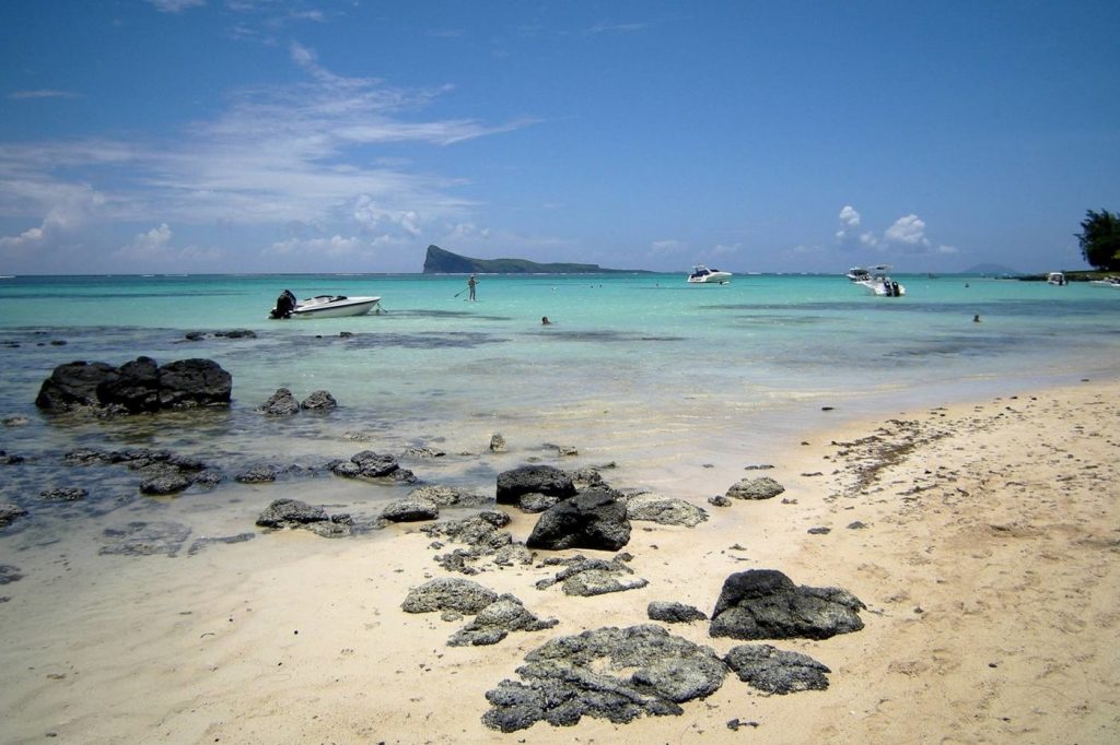 À La Découverte Des Plus Belles Vagues De Kitesurf Du Nord De L'Île Maurice Bain Boeuf