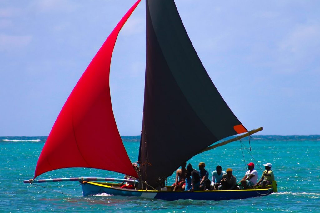 Pirogues regate st michel sejour ile maurice